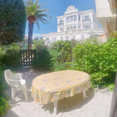 Appt With Pool-Balcony-Near The Beach